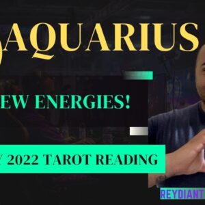 ♒️AQUARIUS January 2022 | “An EXCITING NEW influx!” | #AquariusTarot #ReydiantAquarius