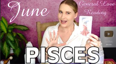 PISCES: “OMG!! THIS IS TURNING OUT TO BE MORE SERIOUS THAN YOU THOUGHT PISCES!!” 😮‍💨💓‼️